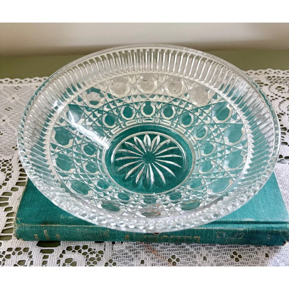 Vintage Federal Glass Candy Dish with Lid Diamond Thumbprint Pattern